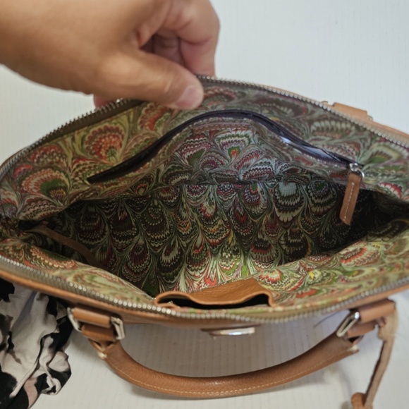 Dooney & Bourke Pebble Grain Leather Domed Satchel Tan Caramel Purse Handbag - Picture 10 of 16